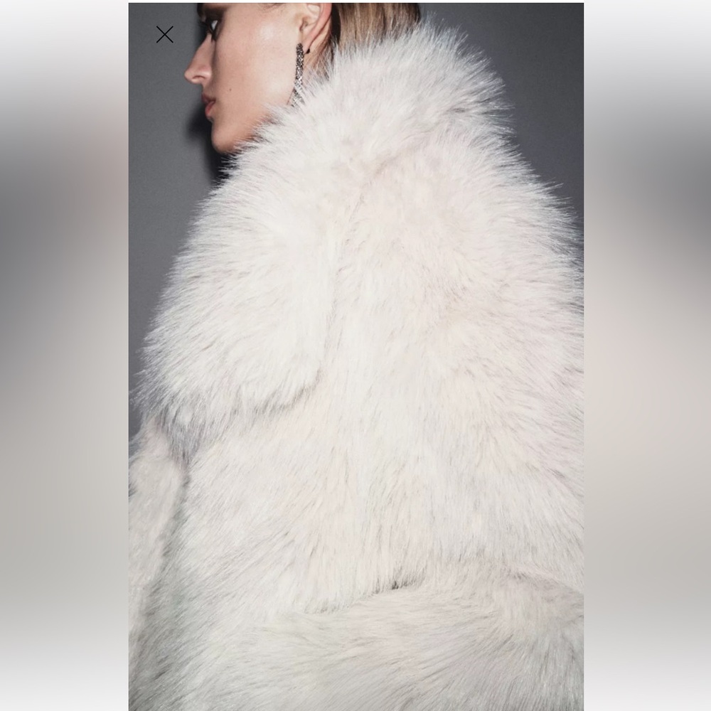 ZW COLLECTION SHORT FAUX FUR COAT